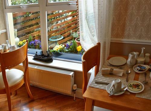 Hostal Kingfisher Lodge Guesthouse