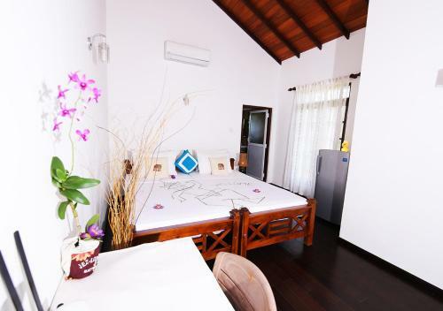 Hostal Lahiru Villa