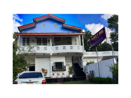 Hostal Family Inn