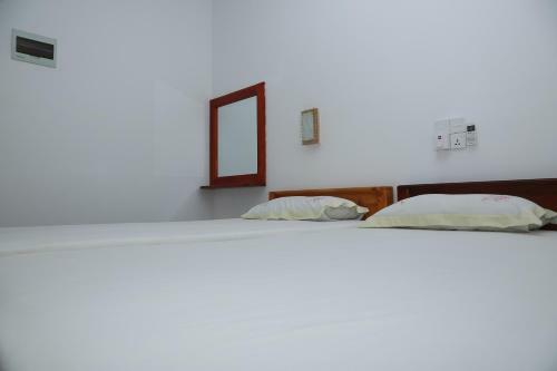 Hostal Shine Park