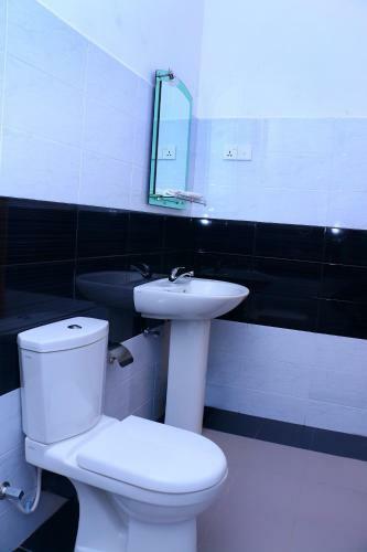 Hostal Shine Park