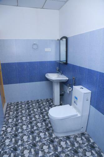 Hostal Shine Park