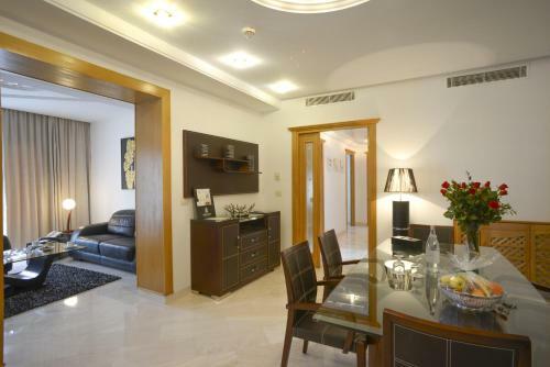 Apartamentos The Penthouse Suite Hotel
