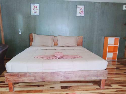 Hotel Freedom Hut