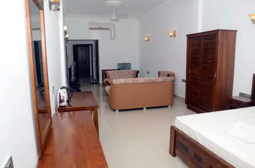 Us Hotel Jaffna