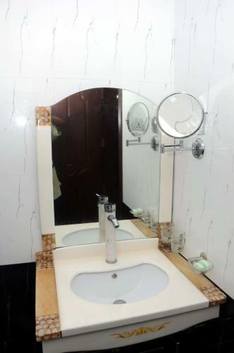 Us Hotel Jaffna