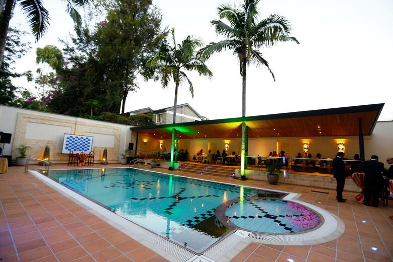 Hotel The Heron Portico