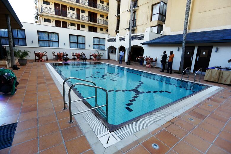 Hotel The Heron Portico