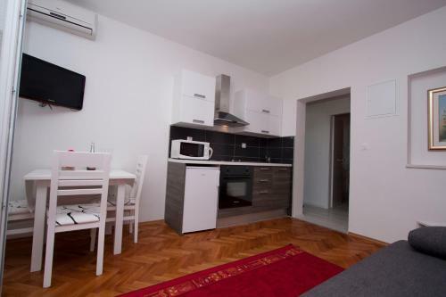 Apartamentos Guest House Burin