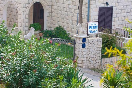 Apartamentos Guest House Burin