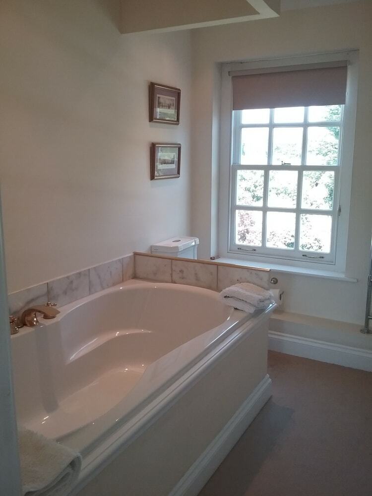 Hostal Landseer House