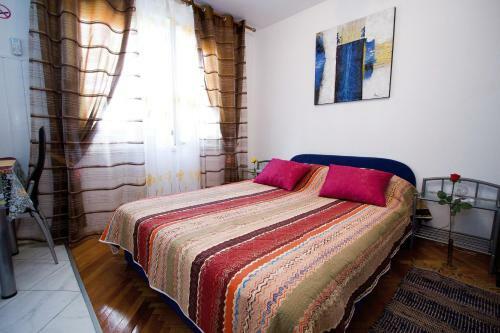 Apartments Jugana