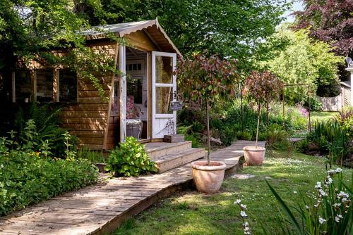 Taggart House Bed And Breakfast