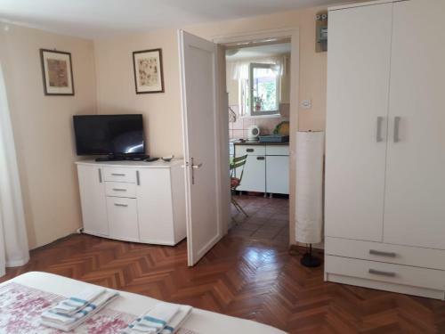 Apartments Bogli?