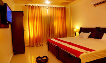 Hotel Nirvana Palace