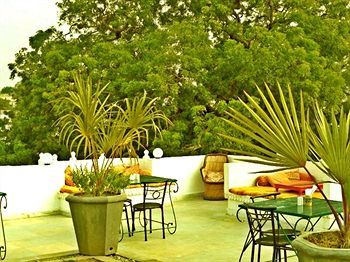 Hotel Hibiscus Guest House