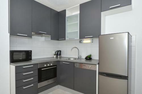 Apartments Vrania