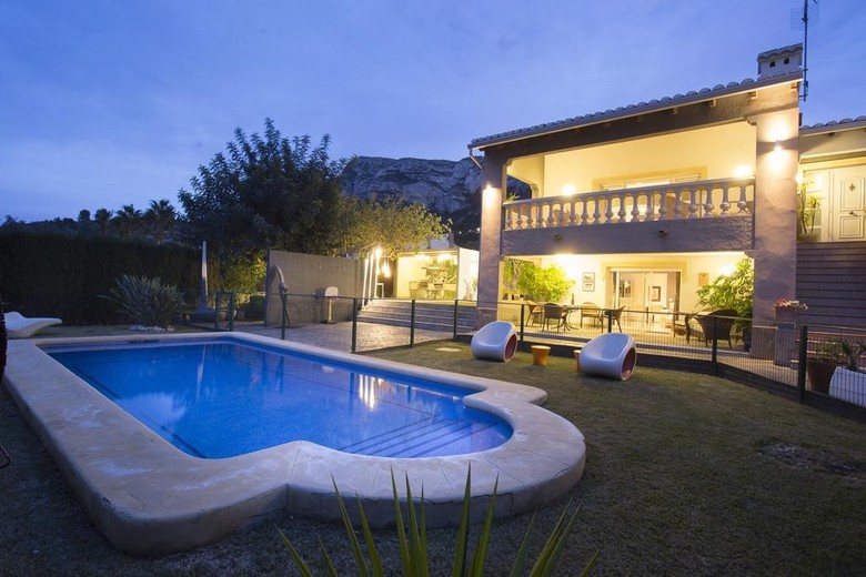 Villa Aurora
