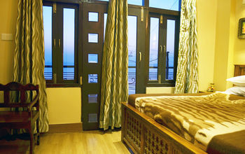 Bed & Breakfast Ganga Monastery