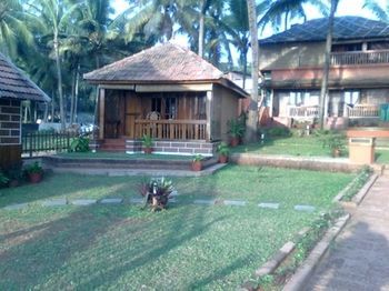 Hotel Bluewater Beach Resort