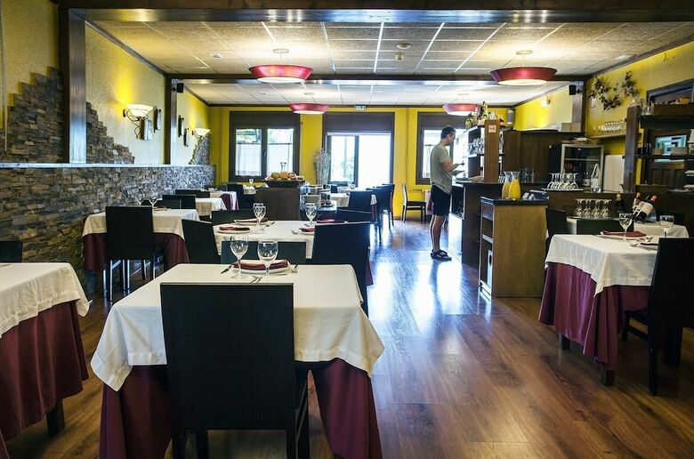 Hostal La Pla�a