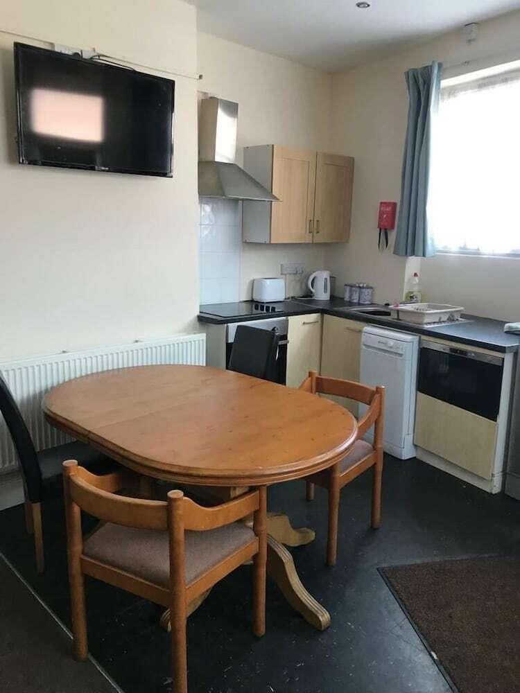 Shanahans B&B With Sports Bar