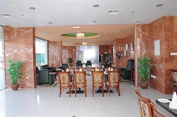 Aparthotel Raynor Hotel Apartments