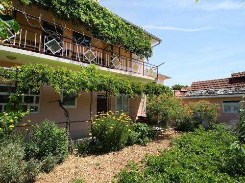 Villa Holiday Home Mirko