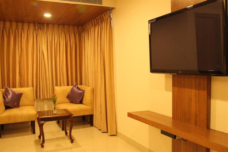 The Pommels Business Hotel