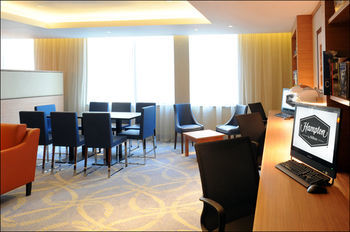 Hotel Hampton By Hilton Newcastle