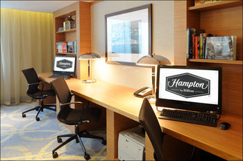 Hotel Hampton By Hilton Newcastle