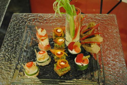 Raviz Center Point Hotel