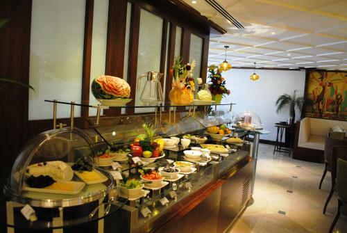 Raviz Center Point Hotel