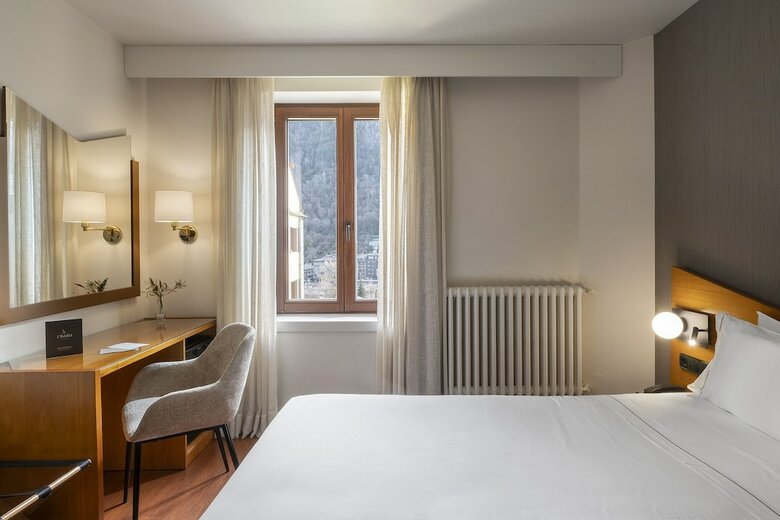 Hotel De L'isard