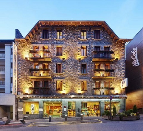 Hotel De L'isard