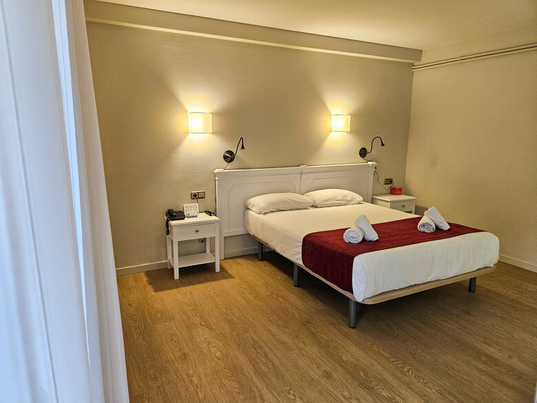 Hotel Pere D'urg 3000
