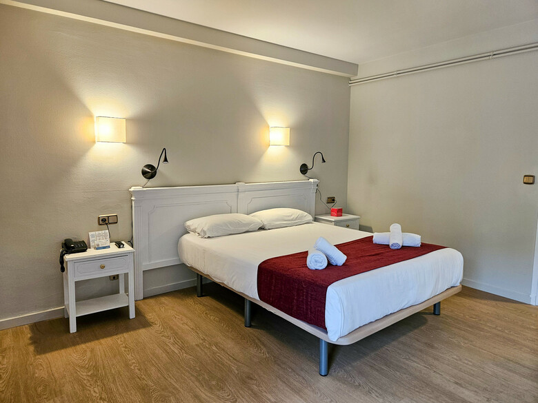 Hotel Pere D'urg 3000