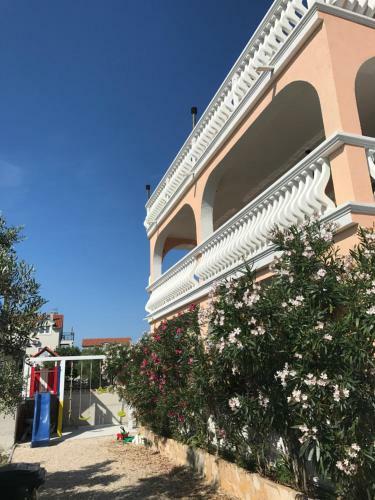Apartments Villa Dolmar