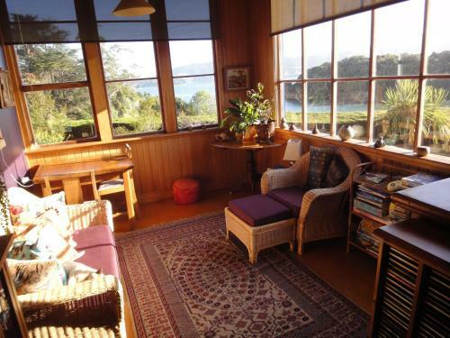 Bed & Breakfast Captain Eady's Lookout