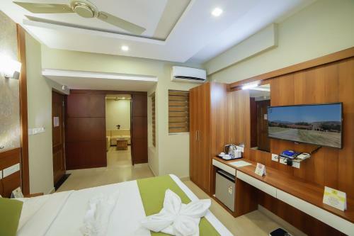 Hotel Sreepathi Indraprastha
