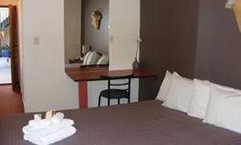 Pohutu Lodge Motel