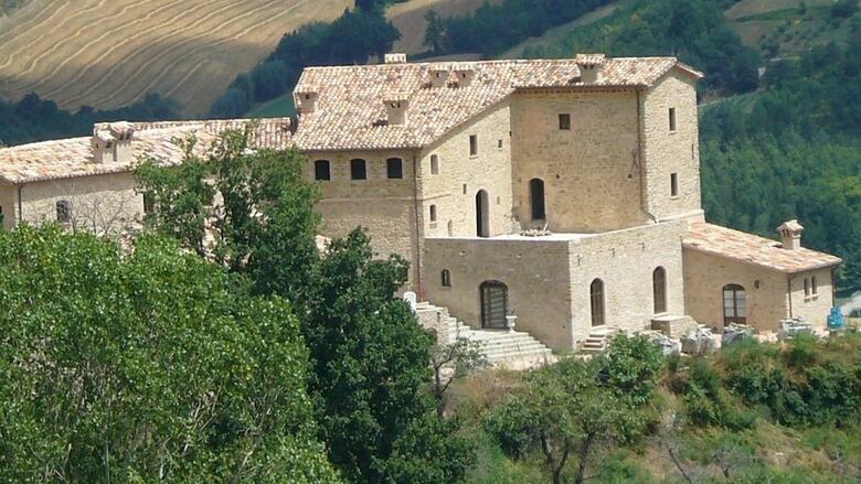 Hotel Borgo Storico Cisterna