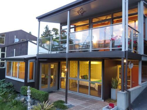 Bed & Breakfast Awa Retreat