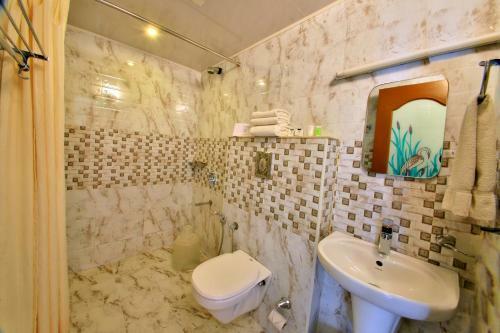 Hotel Monsoon Grande