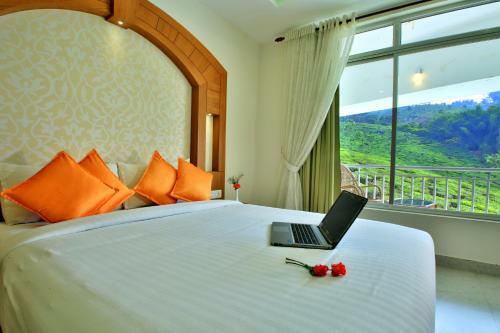 Hotel Monsoon Grande