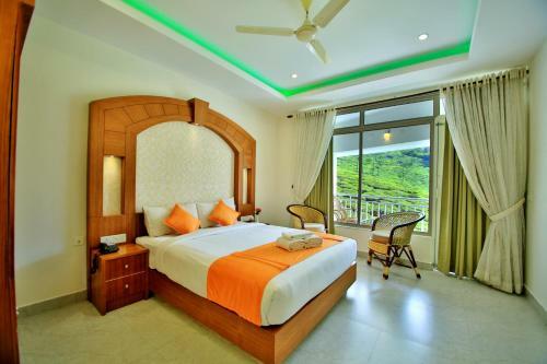 Hotel Monsoon Grande