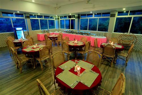 Hotel Monsoon Grande