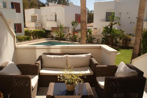 Apartamentos La Buganvilla