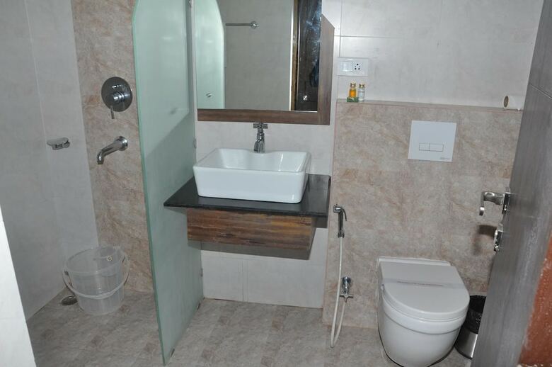 Hotel Pramod Convention & Beach Resorts