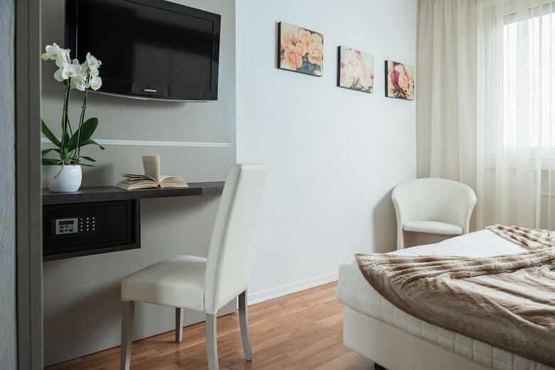 Hotel Mini Palace - Small & Charming